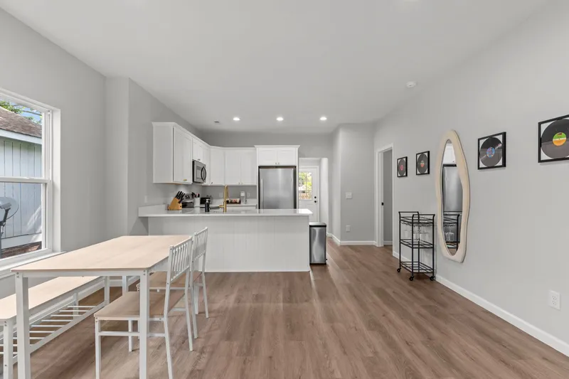 S 17th St - after photo 6